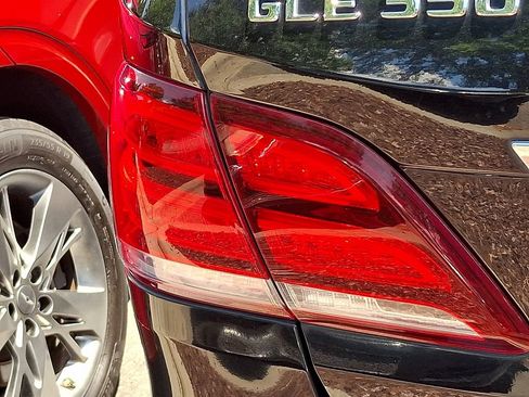 Used 2018 Mercedes-Benz GLE 350 4MATIC image 10