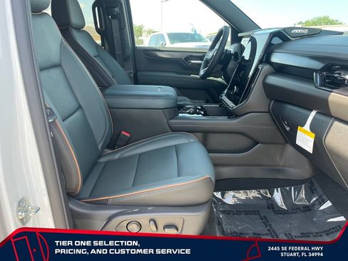 New 2026 GMC Yukon XL AT4 AWD/4WD image 20