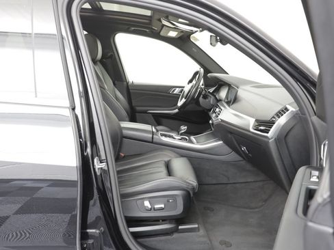 Used 2021 BMW X5 xDrive40i AWD/4WD image 18