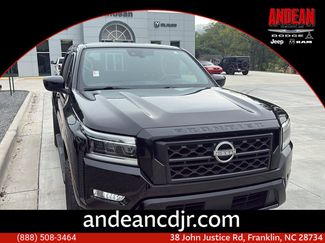 Used 2023 Nissan Frontier SV w/ Midnight Edition Package AWD/4WD video 1