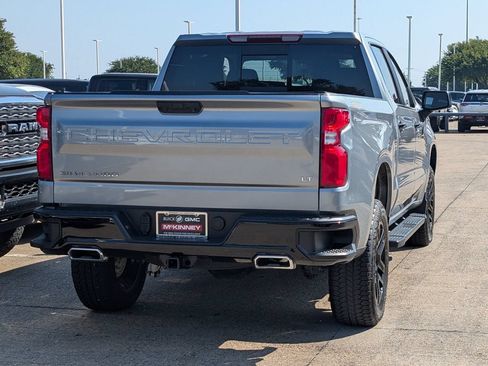 Used 2025 Chevrolet Silverado 1500 LT Trail Boss w/ Convenience Package II AWD/4WD image 4