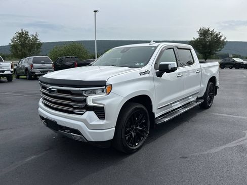 Used 2022 Chevrolet Silverado 1500 High Country AWD/4WD image 3