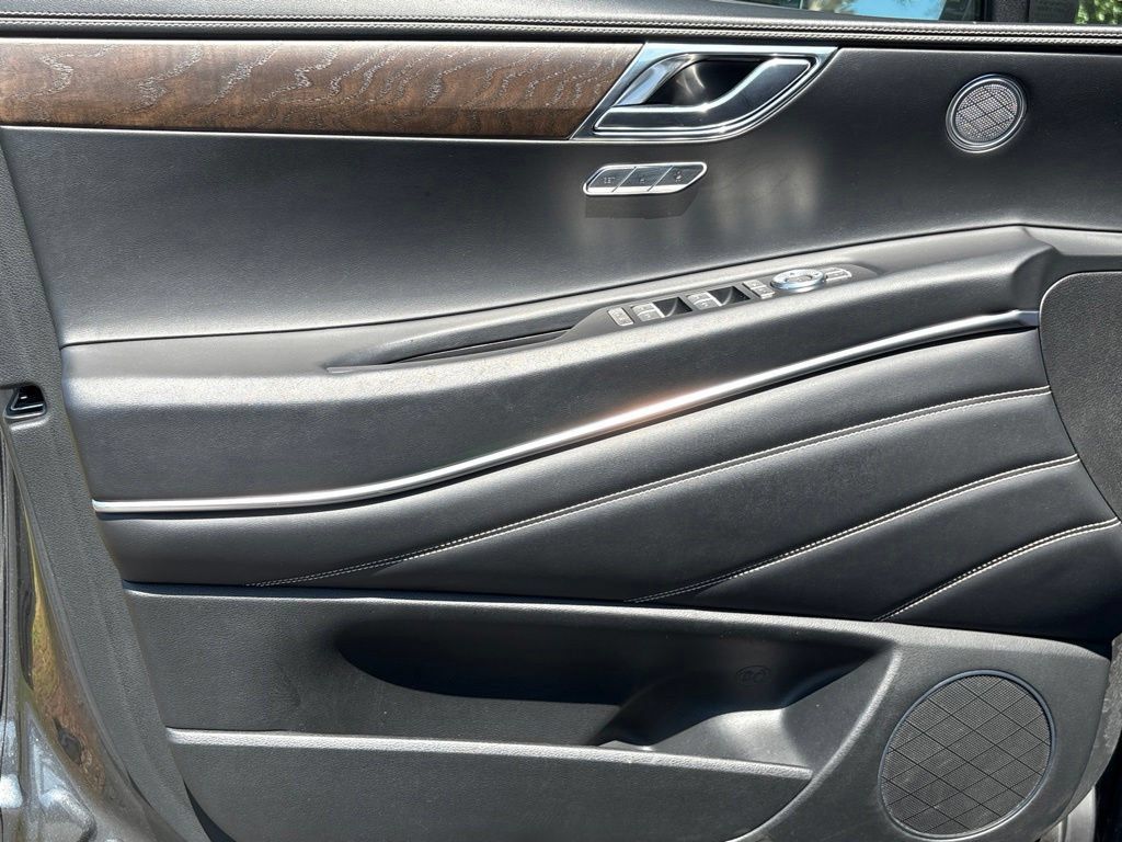 Used 2024 Genesis GV80 2.5T AWD/4WD image 16
