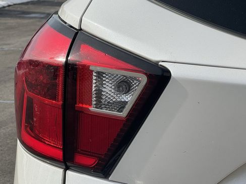 Certified 2019 Ford Escape Titanium image 11