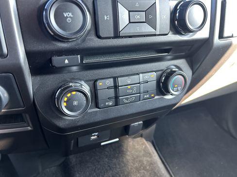 Used 2018 Ford F150 XLT w/ Equipment Group 301A Mid AWD/4WD image 19