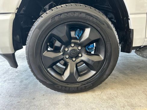 Used 2021 RAM 1500 Big Horn RWD image 15