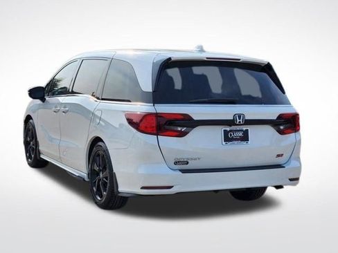 Used 2023 Honda Odyssey Sport image 3