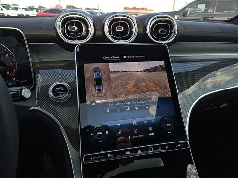 Certified 2025 Mercedes-Benz GLC 300 4MATIC image 24