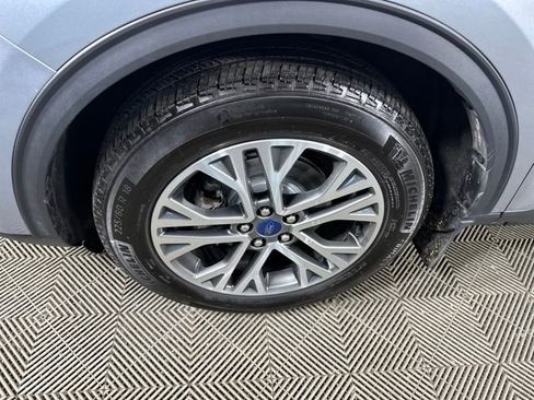 Used 2022 Ford Escape SEL w/ Class II Trailer Tow Package image 10