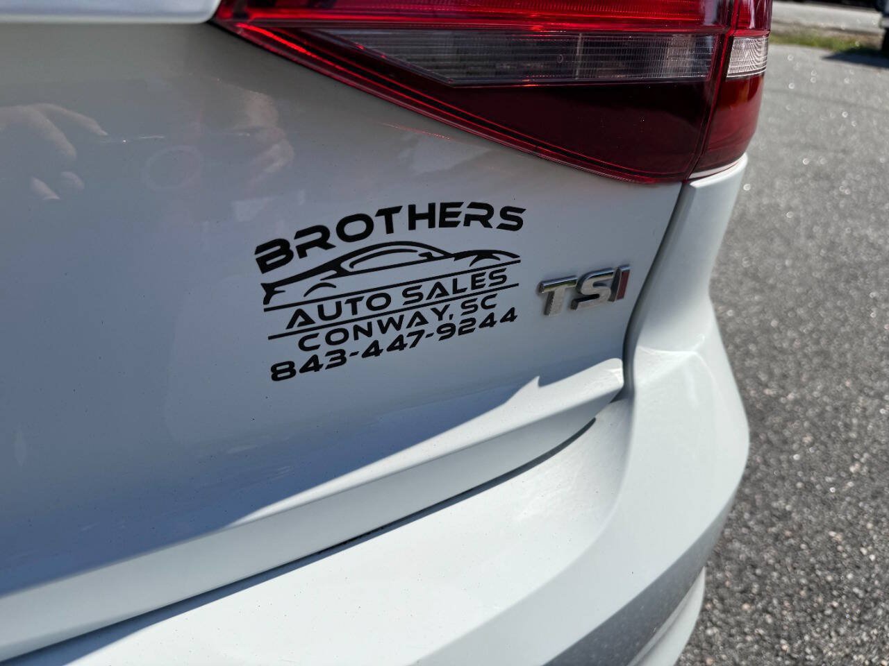 Used 2016 Volkswagen Jetta SE FWD image 35