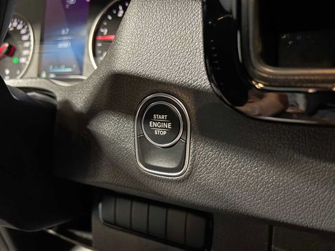 Used 2022 Mercedes-Benz Sprinter 2500 image 29