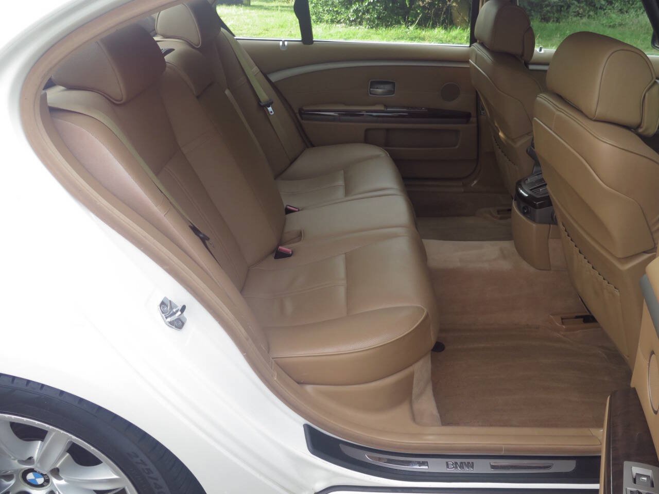 Used 2007 BMW 750Li RWD image 17