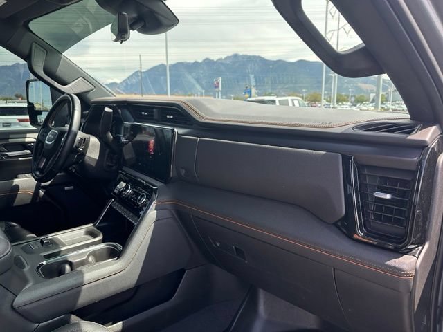 Used 2024 GMC Sierra 3500 AT4 w/ AT4 Premium Plus Package AWD/4WD image 34