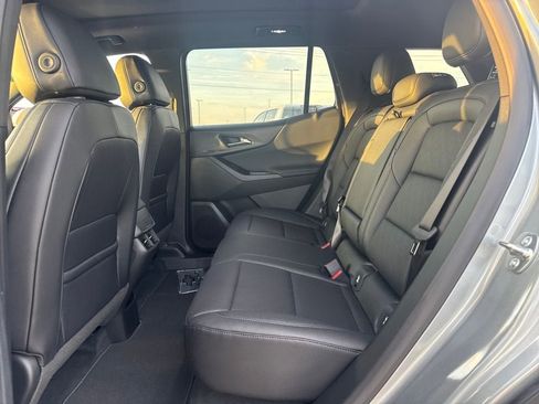 New 2026 Chevrolet Equinox LT w/ Convenience Package II FWD image 15