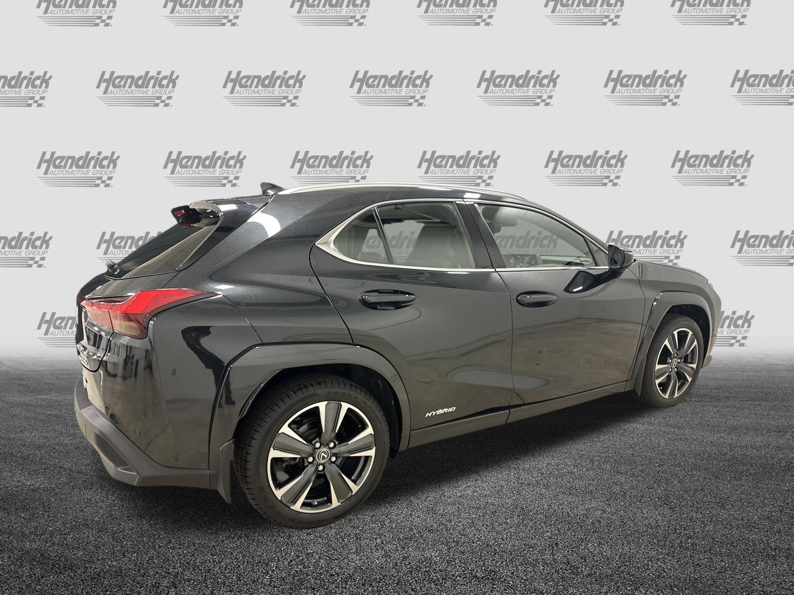 Used 2022 Lexus UX 250h w/ Premium Package AWD/4WD image 10
