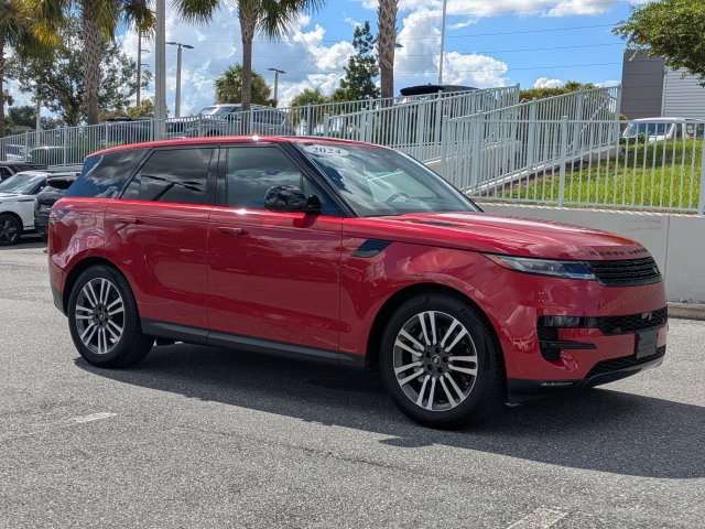 Used 2024 Land Rover Range Rover Sport SE AWD/4WD image 8
