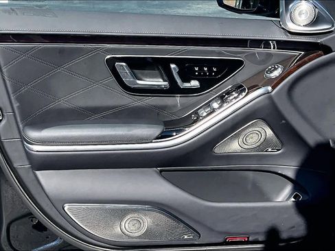 Certified 2024 Mercedes-Benz Maybach S 580 4MATIC image 22