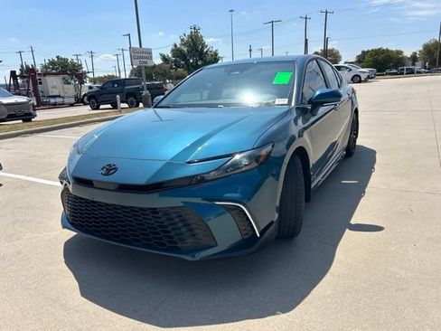 Used 2026 Toyota Camry SE w/ Convenience Package FWD image 8