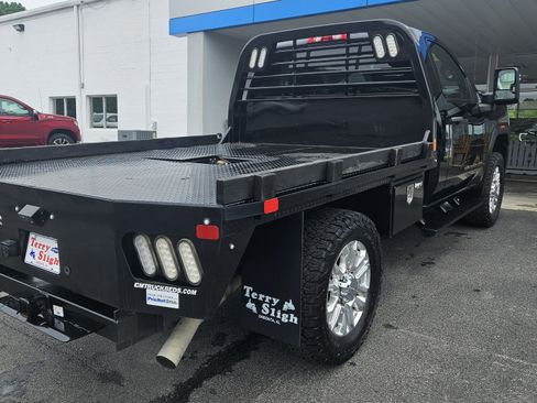 Used 2024 GMC Sierra 2500 Pro w/ 1SA Pro Safety Plus Package AWD/4WD image 6
