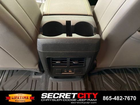 Used 2024 Chevrolet Colorado ZR2 AWD/4WD image 25
