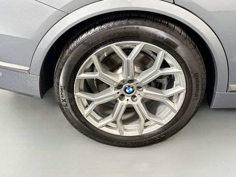 Used 2023 BMW X7 xDrive40i w/ Premium Package image 33