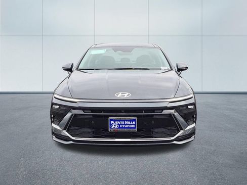 New 2026 Hyundai Sonata Limited FWD image 2