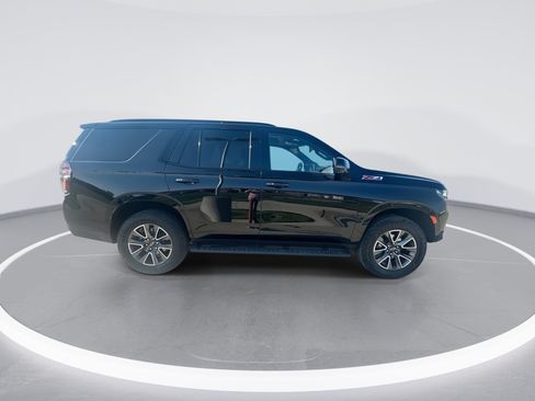 Certified 2024 Chevrolet Tahoe Z71 w/ Luxury Package AWD/4WD image 9