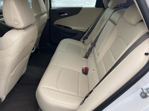 Used 2019 Chevrolet Malibu Premier image 22