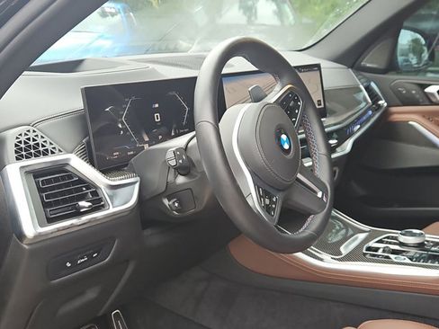 Used 2025 BMW X5 M60i AWD/4WD image 10