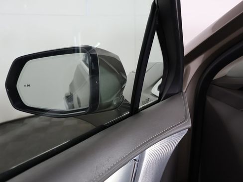 Used 2023 Cadillac XT5 Premium Luxury image 37