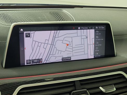 Used 2022 BMW 750Li xDrive AWD/4WD image 18