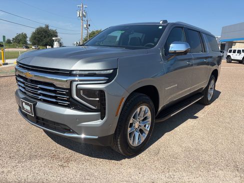 New 2026 Chevrolet Suburban Premier w/ Sun And Tow Package image 5