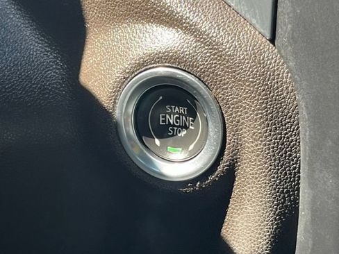 Used 2022 Chevrolet Silverado 1500 LTZ RWD image 21