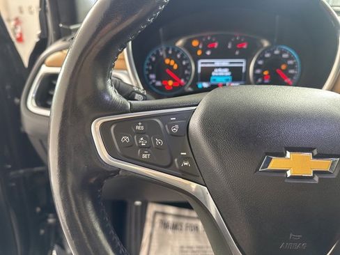 Used 2018 Chevrolet Equinox Premier image 22