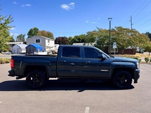 Used 2017 GMC Sierra 1500 SLE w/ SLE Value Package AWD/4WD image 4