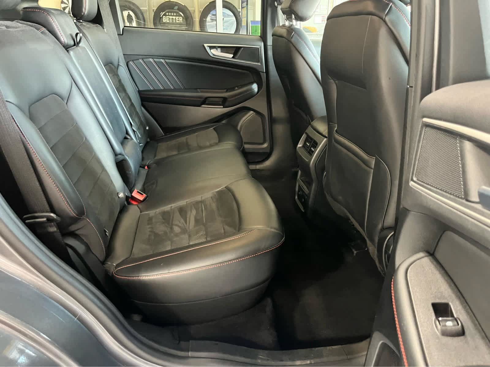 Certified 2024 Ford Edge ST-Line AWD/4WD image 32