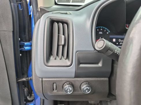 Used 2019 Chevrolet Colorado Z71 AWD/4WD image 20