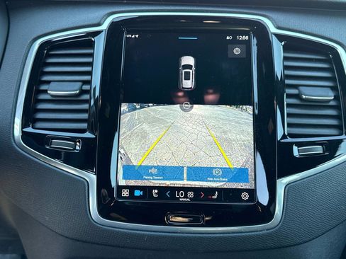 Certified 2023 Volvo XC90 B6 Plus w/ Protection Package Premier image 24