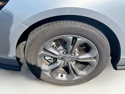Used 2025 Honda Accord EX-L image 34