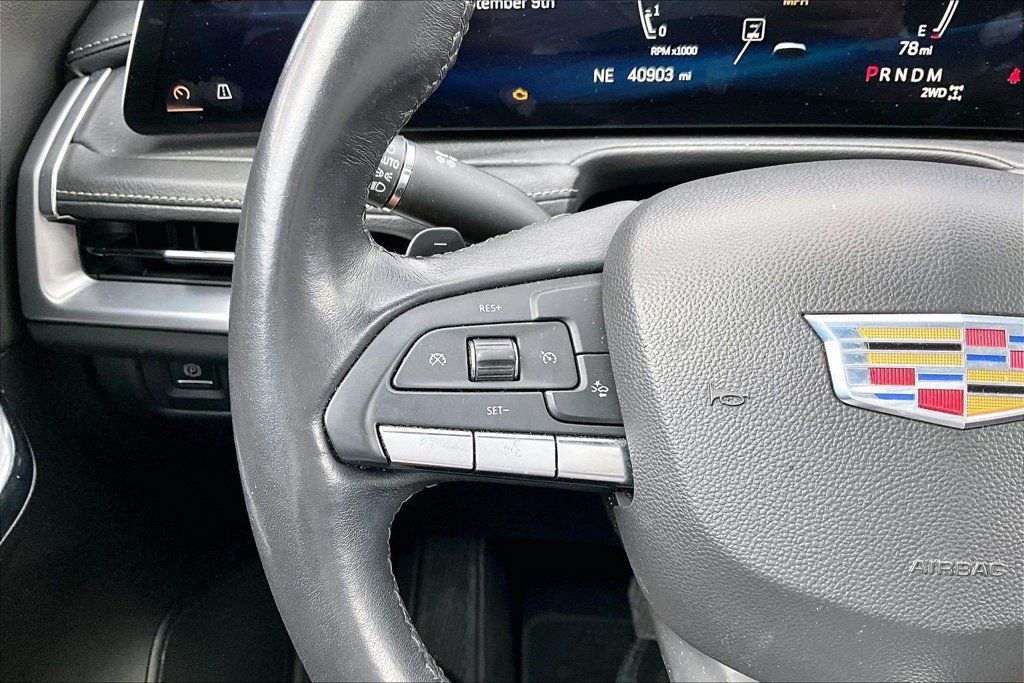 Used 2024 Cadillac XT4 Premium Luxury AWD/4WD image 11