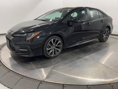 Certified 2022 Toyota Corolla SE image 1