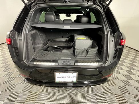 Used 2025 Land Rover Range Rover Sport Dynamic SE image 27