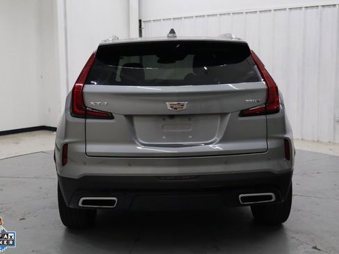 Used 2025 Cadillac XT4 Premium Luxury FWD image 4