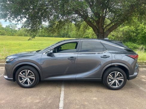 Used 2025 Lexus RX 350 FWD w/ Technology Package image 2