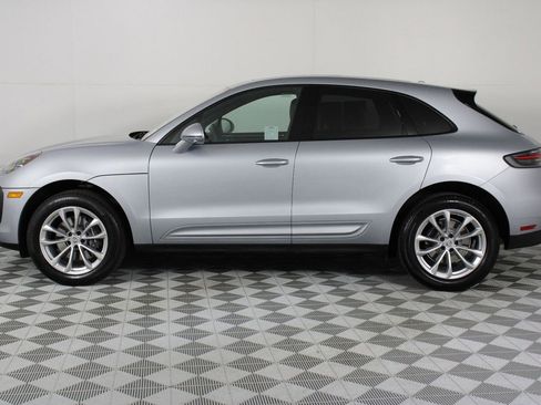 Certified 2026 Porsche Macan AWD/4WD image 2