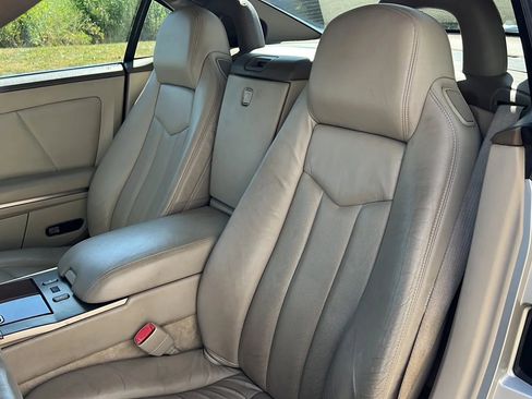 Used 2005 Cadillac XLR image 10