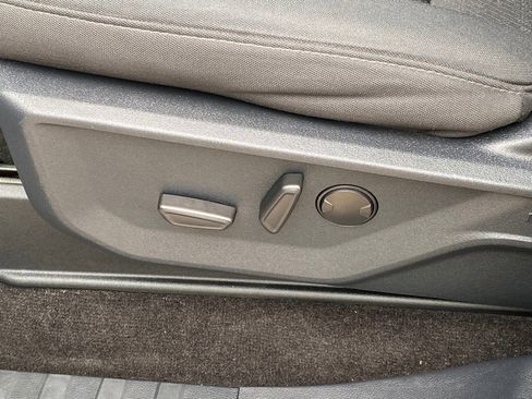 Certified 2022 Ford F150 XLT w/ Equipment Group 302A High image 35