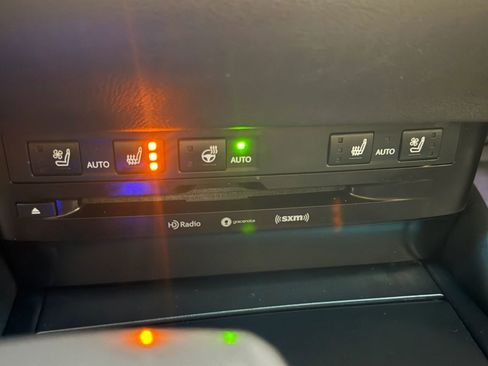 Used 2021 Lexus ES 250 w/ Premium Package image 34