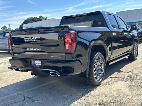 Certified 2025 GMC Sierra 1500 Denali Ultimate AWD/4WD image 6