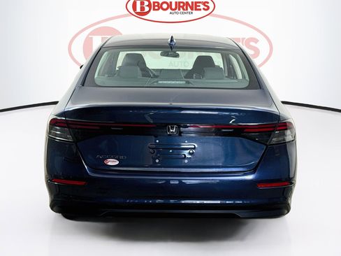 Used 2024 Honda Accord EX image 10